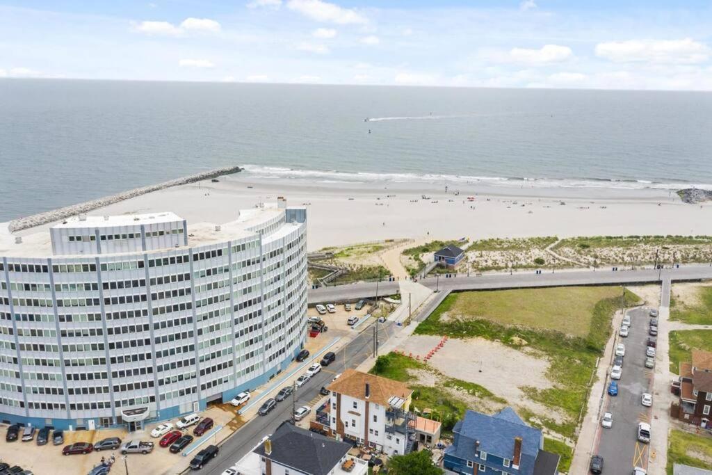 Renovated Beach Block 7Br North Beach Atlantic City - Steps To Beach & Casino Exterior photo