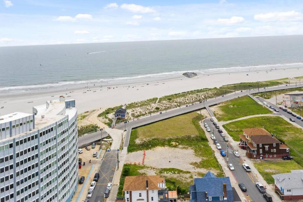 Renovated Beach Block 7Br North Beach Atlantic City - Steps To Beach & Casino Exterior photo