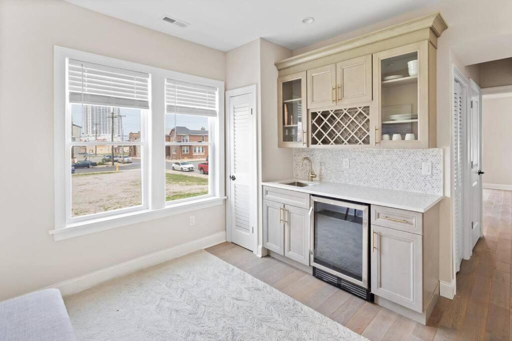 Renovated Beach Block 7Br North Beach Atlantic City - Steps To Beach & Casino Exterior photo